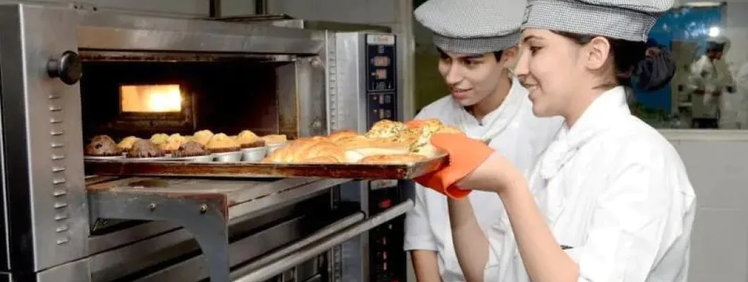 Top 6 Reasons Why You Should Do Baking Courses